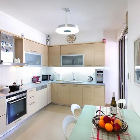 Armilides Luxury 3 Bedroom Maisonette Prázdninový dům Kokkini Hani