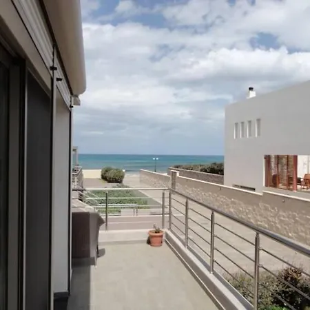 Armilides Luxury 3 Bedroom Maisonette Prázdninový dům *