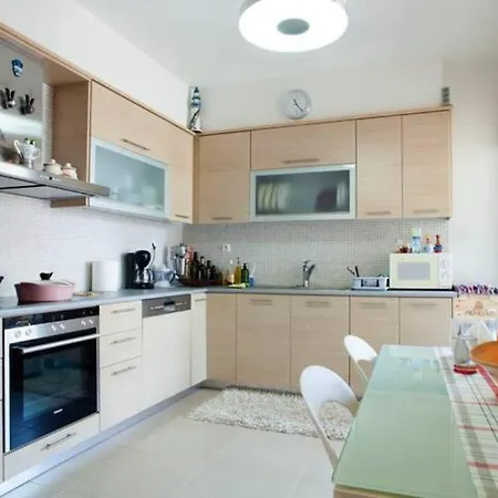 Armilides Luxury 3 Bedroom Maisonette * Kokkini Hani
