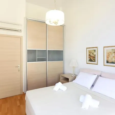 Semesterbostad Armilides Luxury 3 Bedroom Maisonette Kokkini Hani