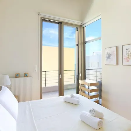 Semesterbostad Armilides Luxury 3 Bedroom Maisonette *
