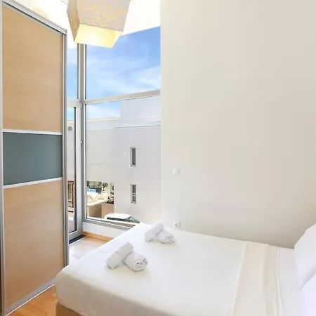Armilides Luxury 3 Bedroom Maisonette Semesterbostad Kokkini Hani