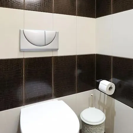 Armilides Luxury 3 Bedroom Maisonette